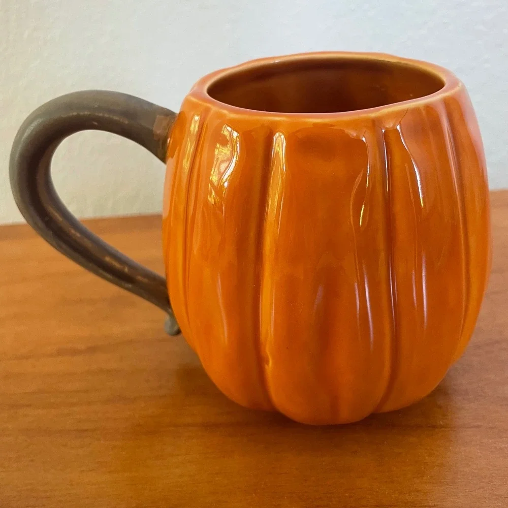 RARE!  Pottery Barn Rustic Pumpkin Ceramic Mug Orange Autumn Fall Halloween